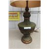 Image 2 : Retro Table Lamp