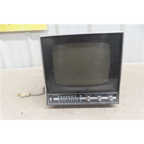 Crown Vintage Radio/TV Combo, Model 9TV-301