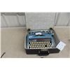 Image 1 : Brother Opus 899 Typewriter and Case