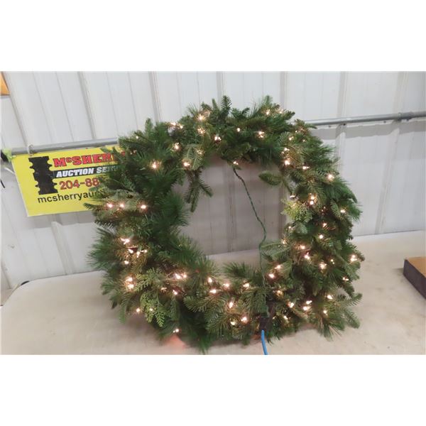 Light-Up Christmas Wreath, 33" Diameter