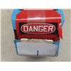 Image 3 : Tags By-the-Roll, Danger Barricade Red, 250/Roll