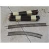 Image 2 : HO Scale Model Train Set: 20ft Track, Transformer, 1 Engine, and 3 Cars