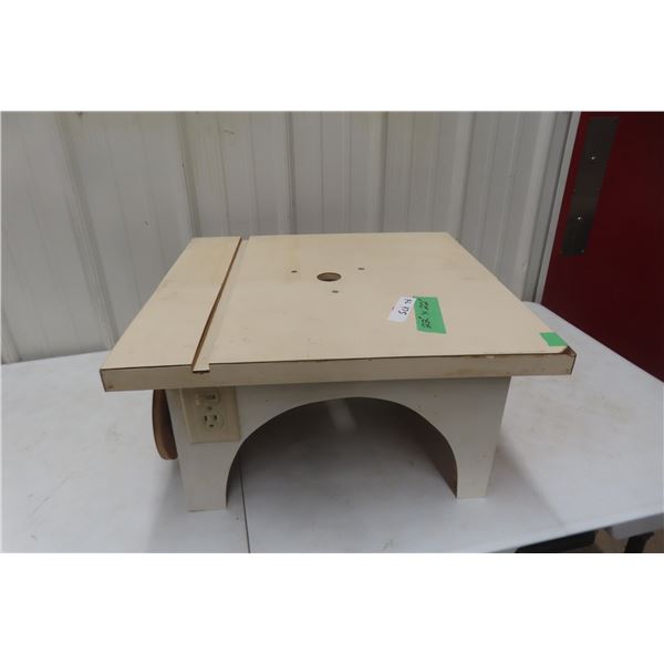 Switched Router Table, 2' x 2'