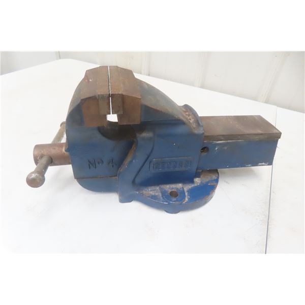 Heavy-Duty Record No. 4 Vise