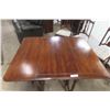 Image 5 : Antique Gate Leg Table and 5 Chairs, 50" x 42" x 29"