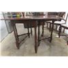 Image 6 : Antique Gate Leg Table and 5 Chairs, 50" x 42" x 29"