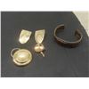 Image 10 : Jewellery Box with Fashion Jewellery: Brooches, Rings, Necklaces, and More