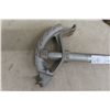 Image 4 : 2 Pipe Benders: Vise Clamp-On and Hand Bender