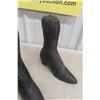 Image 3 : 2 Rare Victorian Canadian Lace-Up Boots, Old General Store Displays