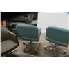 Image 5 : 2 Retro Rolling Swivel Office Chairs, Chrome Frame