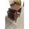 Image 3 : Stand / Magazine Rack 24" x 26" x 12"