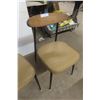 Image 4 : 3 Retro Chairs