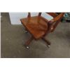 Image 4 : Rolling Wood Swivel Office Chair