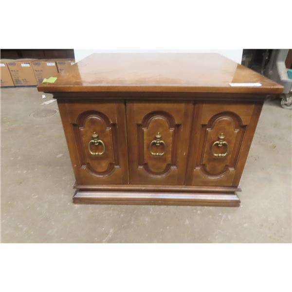 End Table, 19½" x 19½" x 28"