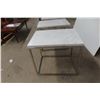 Image 7 : Set of 3 Marble-Top Stands, 22" x 18" x 24"