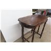 Image 4 : Stand – Antique, 29" x 31" x 19"