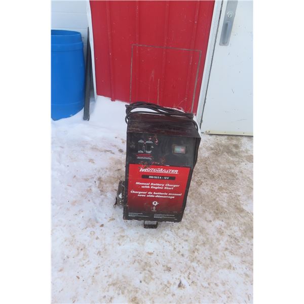 MotoMaster 12V Battery Charger w/ Engine Start