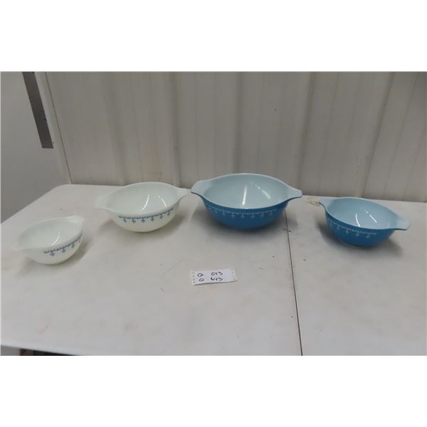 4x Pyrex Mixing Bowls