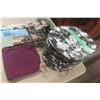 Image 5 : Sewing Accessories: Scissors, Buttons, Bottle, Singer and More