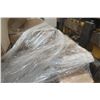 Image 3 : Pallet of Fluorescent Lights, New – 25 Pieces