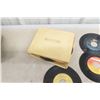 Image 3 : 7-Inch Vinyl Records with Sleeves