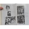 Image 7 : Vintage Bret Hart Autographed WWF Wrestling Hardcover Book