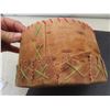 Image 5 : Vintage First Nations Birchbark Lidded Basket - Unusual Scalloped Base - Exc. Cond. 7" Diameter, 6"