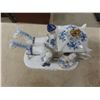 Image 8 : 3 Porcelain Horses and Carriage and Figurine - 1: 7-1/2" x 7" H - 2: 5-1/4" L x 4-1/2" H