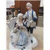 Image 7 : 2 Table Top Porcelain Figurines - 1: 7" W x 9" H - 1: 3" W x 7" H