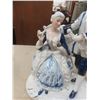 Image 8 : 2 Table Top Porcelain Figurines - 1: 7" W x 9" H - 1: 3" W x 7" H