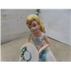 Image 11 : 5 Porcelain Figurines 7-1/2" to 5-1/2" Tall