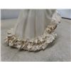 Image 8 : 3 Vintage Figurines with Stiffened Lace, 1 Ceramic Angel, 1 Ucagco Japan Ceramic Girl with Parasol