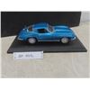 Image 1 : Maisto 1965 Special Edition Chevy Corvette 1/18 Sky Blue with Stand