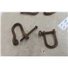 Image 3 : 4 Vintage Wagon Plow Implement Tractor Cast Iron Clevises, Most with Pins