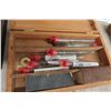 Image 4 : Wood Carvers Lot: Warren Specialized Woodworking Bits, Drill & Blades Part Number LD2, SFTG, STG,