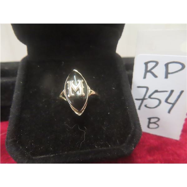 10K Gold Ring with M Monogram – 2.3 g Total Weight