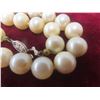 Image 6 : Vintage Pearl Necklace with 14K Gold Fishhook Clasp – Pearls Appear to Be Akoya