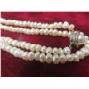 Image 7 : White Freshwater Baroque Pearl Necklace – Natural Pearls, High Luster