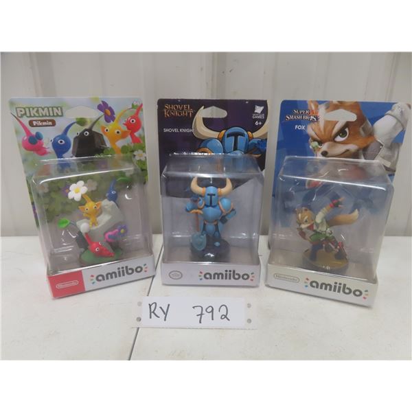 Nintendo Amiibo Figures in Box: Pikmin, Shovel Knight & Fox – Qty 3