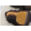 Image 5 : Fur Mitts Good Condition