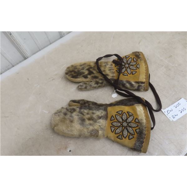 Fur Mitts Good Condition