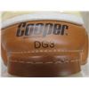 Image 4 : Cooper Shin Pads, Mens Hockey Skates (No Size Listed) & Girls Figure Skates Sz 9