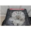Image 2 : Star Wars Millennium Falcon Spaceship in Box