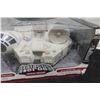 Image 4 : Star Wars Millennium Falcon Spaceship in Box