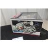 Image 5 : Star Wars Millennium Falcon Spaceship in Box