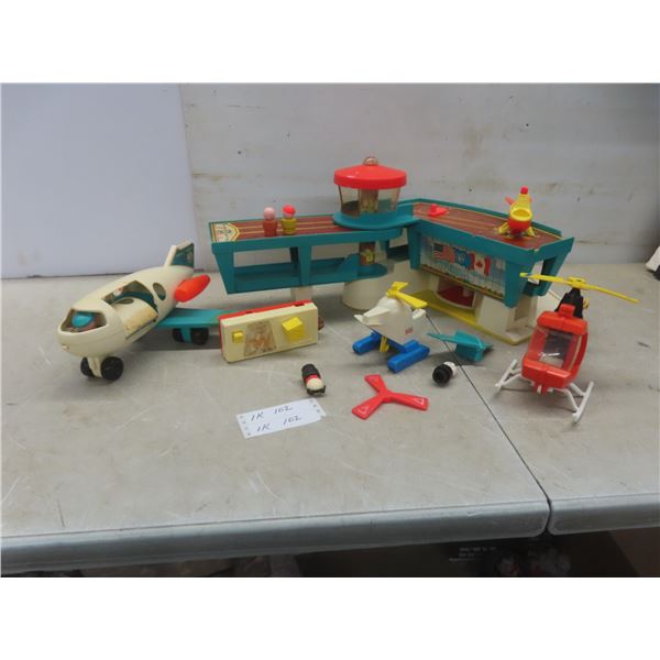 Fisher Price Airport, Airplane, Helicopters, Little People