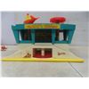 Image 4 : Fisher Price Airport, Airplane, Helicopters, Little People