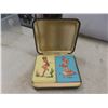 Image 5 : 2 Vintage Pin-Up Girl Playing Cards in a Case - Artist D'Amario - Set of Playing Cards with Jokes