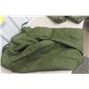 Image 3 : Winter Jacket & Insulated Pants, Insulated Coveralls & Raingear Long
