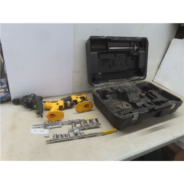 Haussmann Power Drill/Driver, 2 Dewalt 14.4 V Cordless 3/8" & 1/2" Drill,  Metric & SAE Sockets